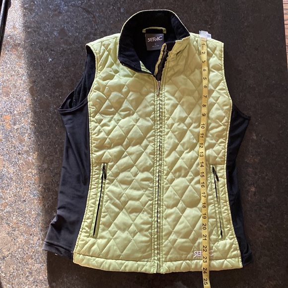 Serac Quilted Vest- size M - Picture 5 of 6